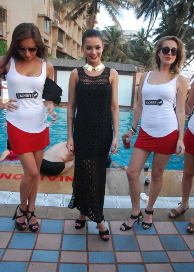 Neha Dhupia & Amy Jackson At Teachers Scotch Pool Party