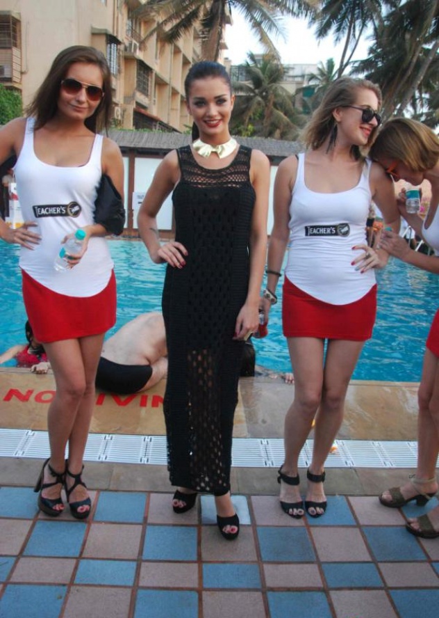 Neha Dhupia & Amy Jackson At Teachers Scotch Pool Party