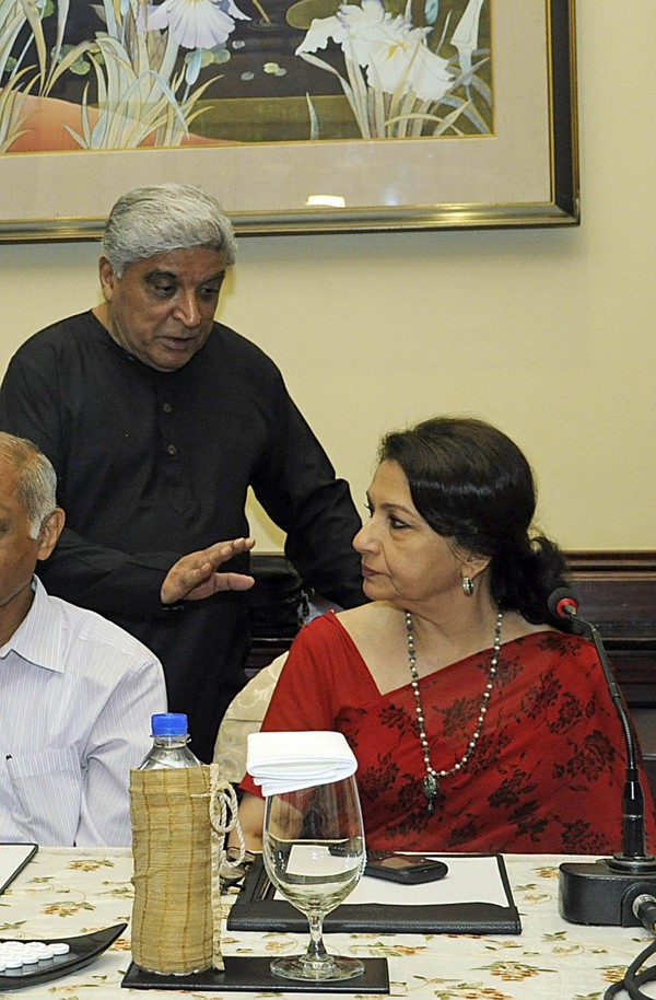 Press Conference to Raise Funds for Underprivileged Cancer Patients - Shabana Azmi, Waheeda Rehman, Sharmila Tagore, Javed Akhtar