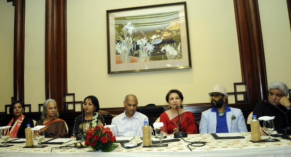 Press Conference to Raise Funds for Underprivileged Cancer Patients - Shabana Azmi, Waheeda Rehman, Sharmila Tagore, Javed Akhtar