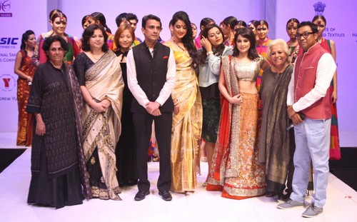 Sonal Chauhan walks the ramp for North East Design Fest 2013 #NorthEastDesignFest2013 #SonalChauhan